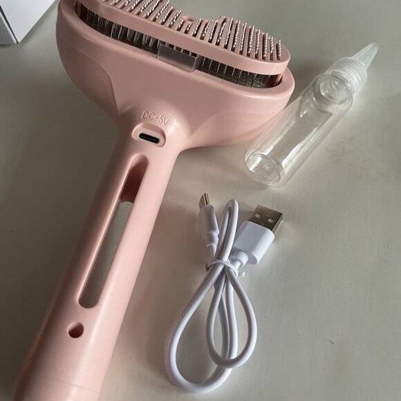 Pet Spray Hair Comb - Picture 10 of 11